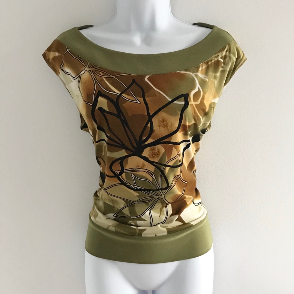 NWOT Marallis Floral Green Tan Summer Sleeveless Top